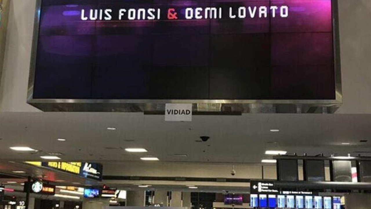 Demi Lovato sizzles and sings in Spanish with Luis Fonsi