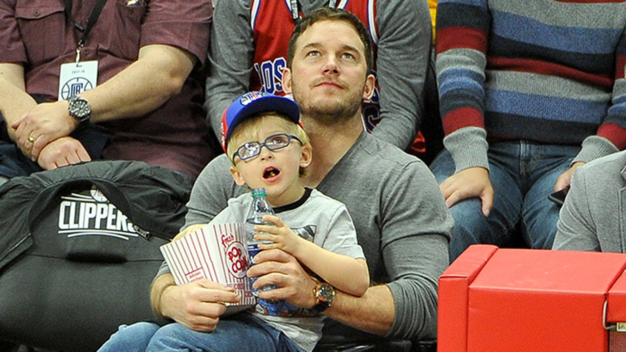 Chris Pratt and Jack at the game