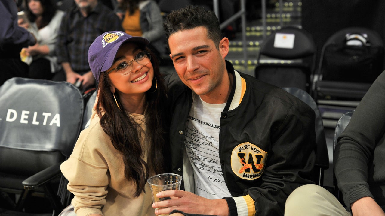 Sarah Hyland and Wells Adams