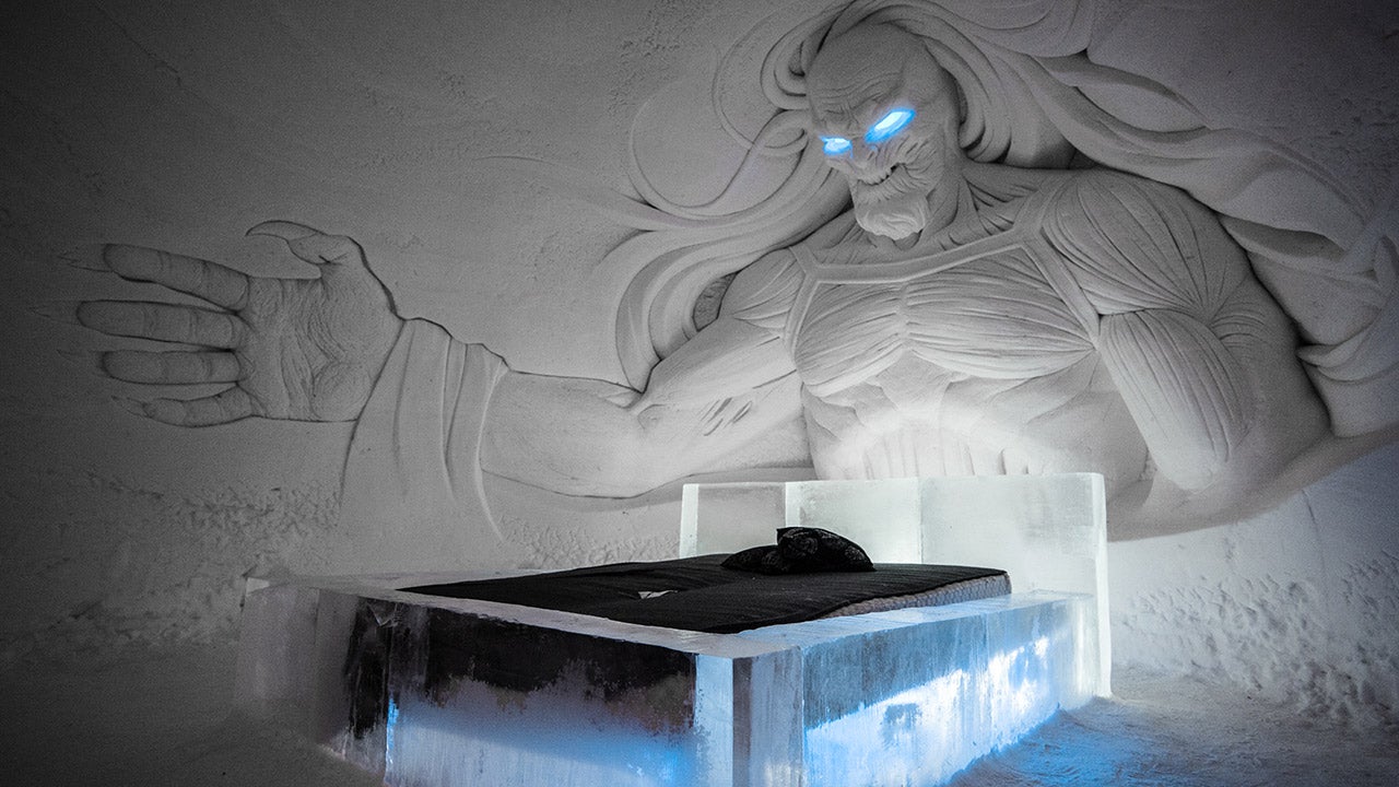 Game of Thrones SnowVillage