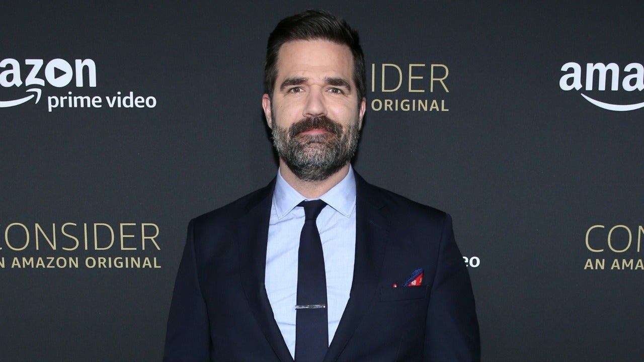 rob_delaney_gettyimages-670976098.jpg