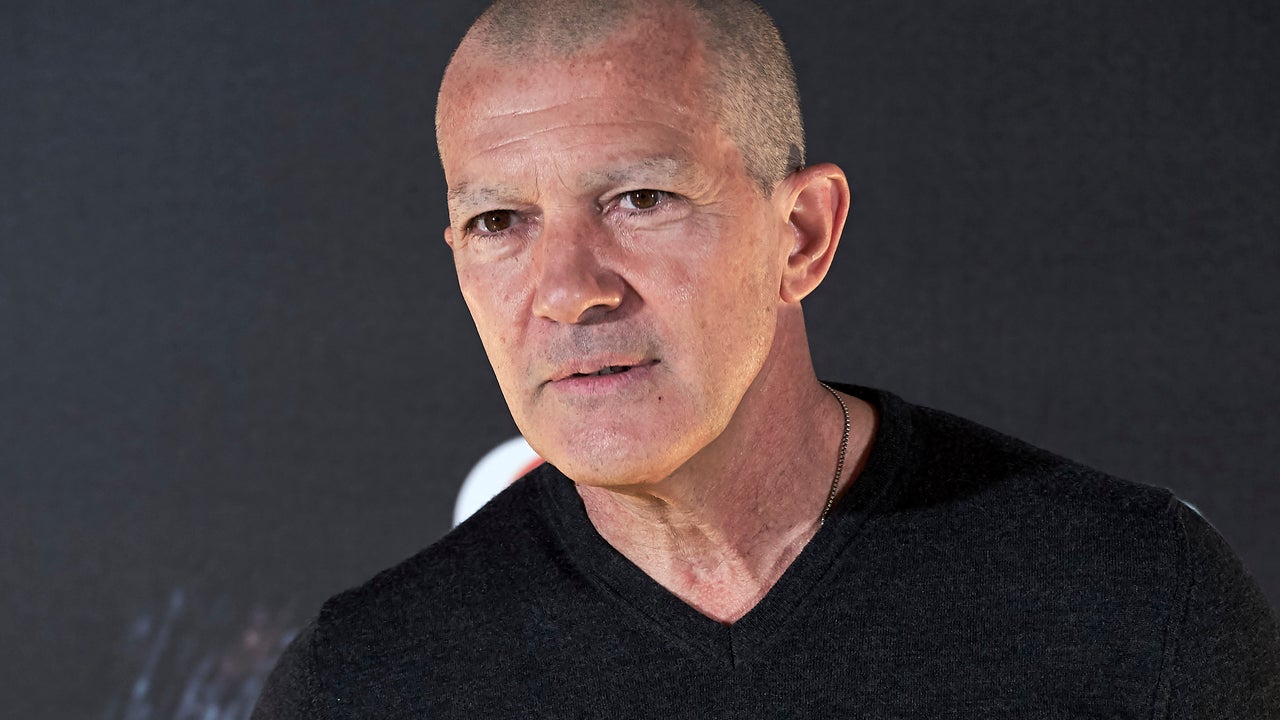 Antonio Banderas Sports Shaved Head and Eyebrows on the Red