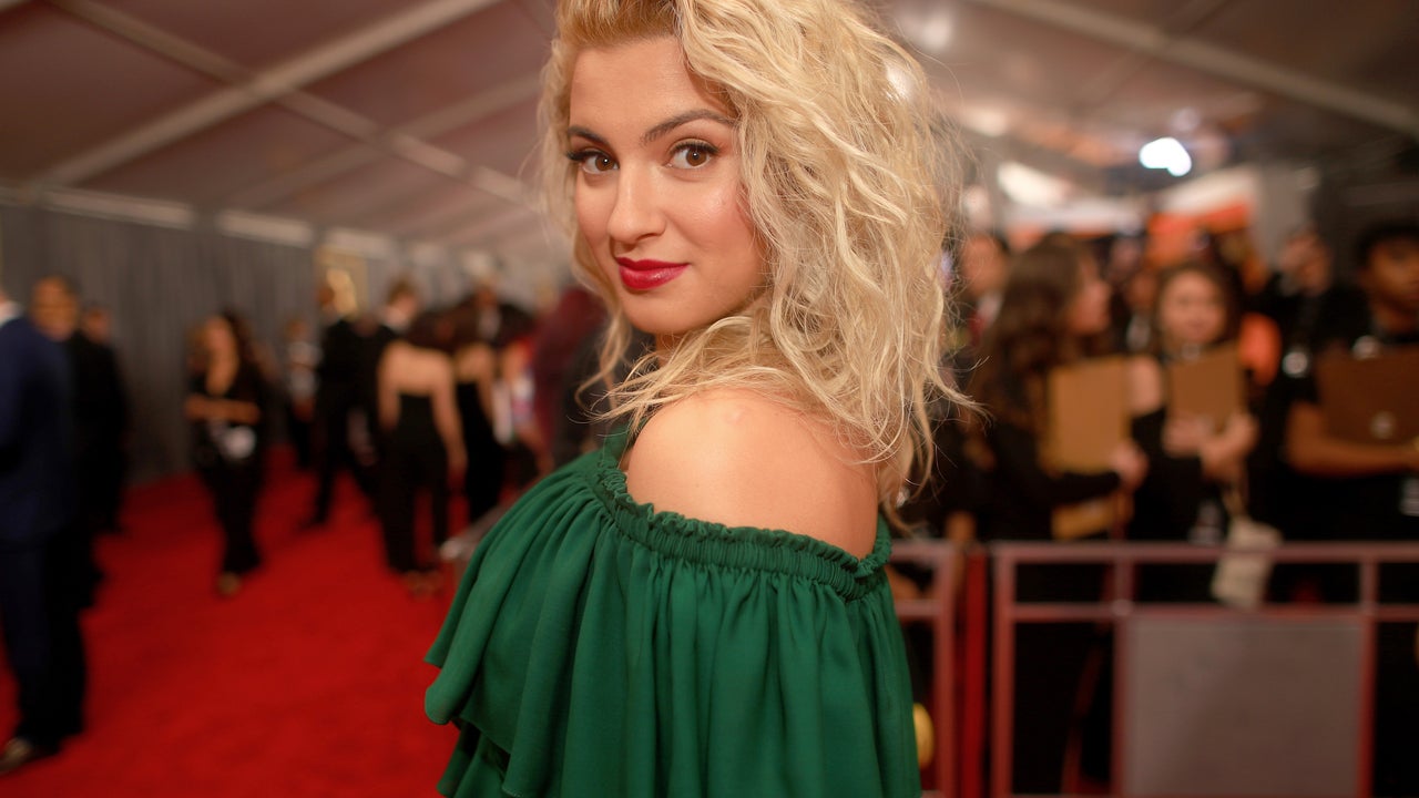 tori_kelly_gettyimages-634966836.jpg