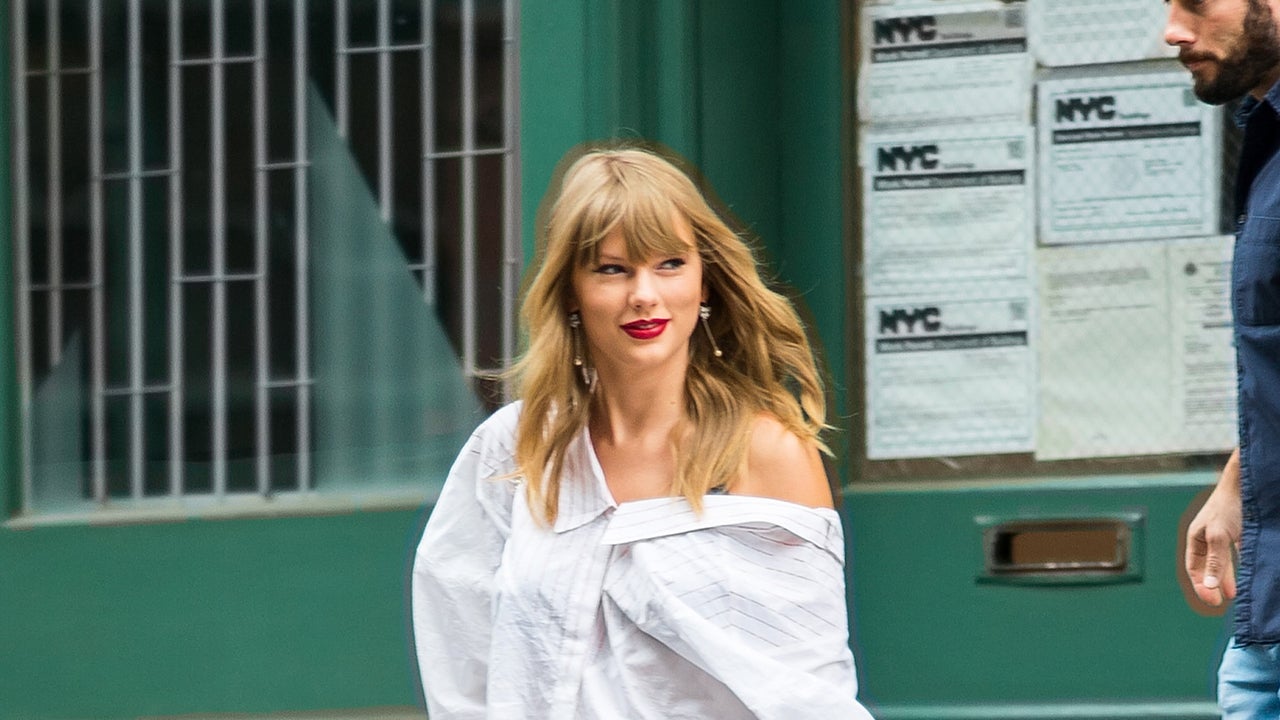 Taylor Swift white shirt and ankle boots