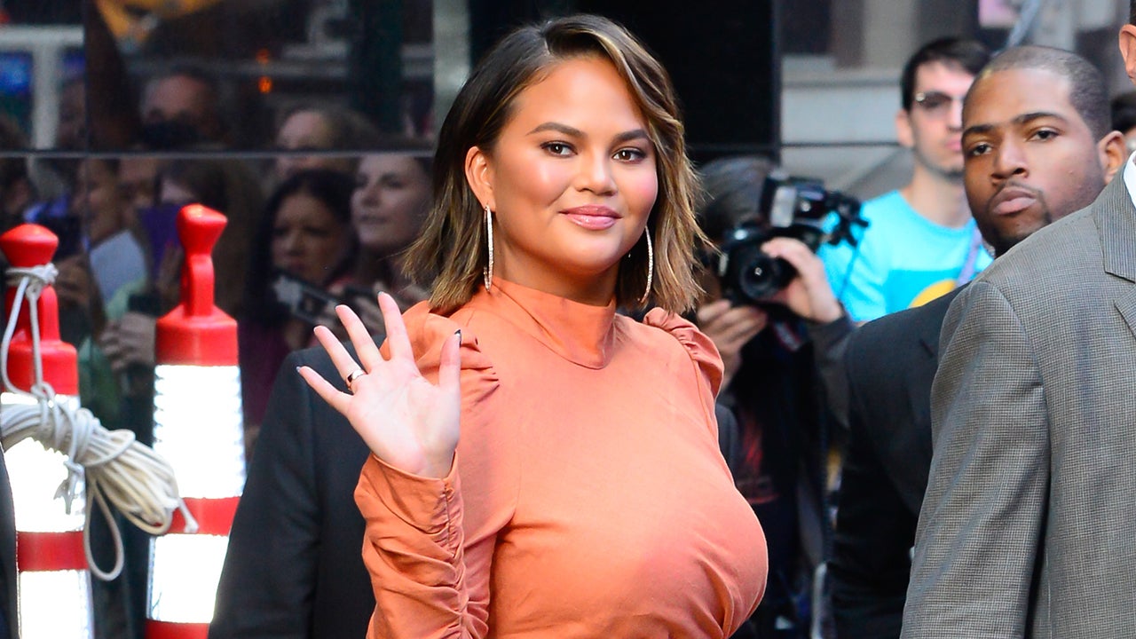 Chrissy Teigen 1280