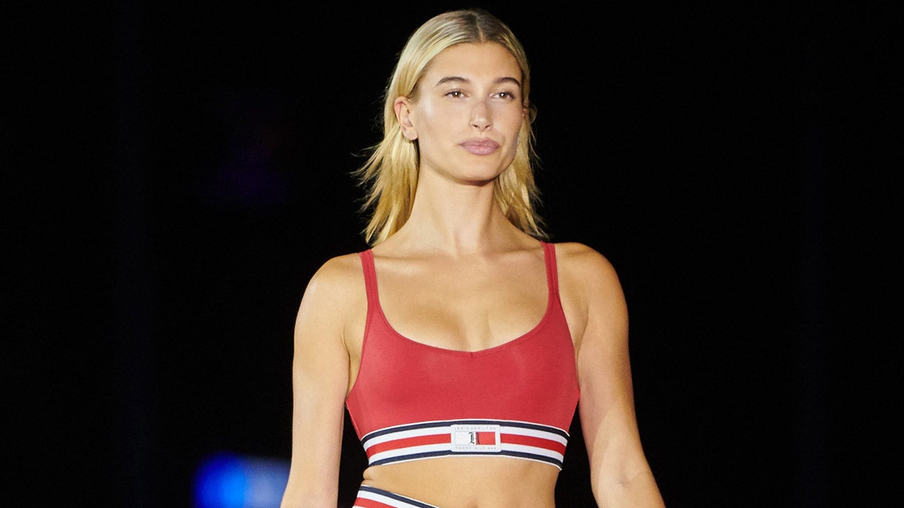 Hailey Baldwin Tommy Hilfiger Shanghai show 1280