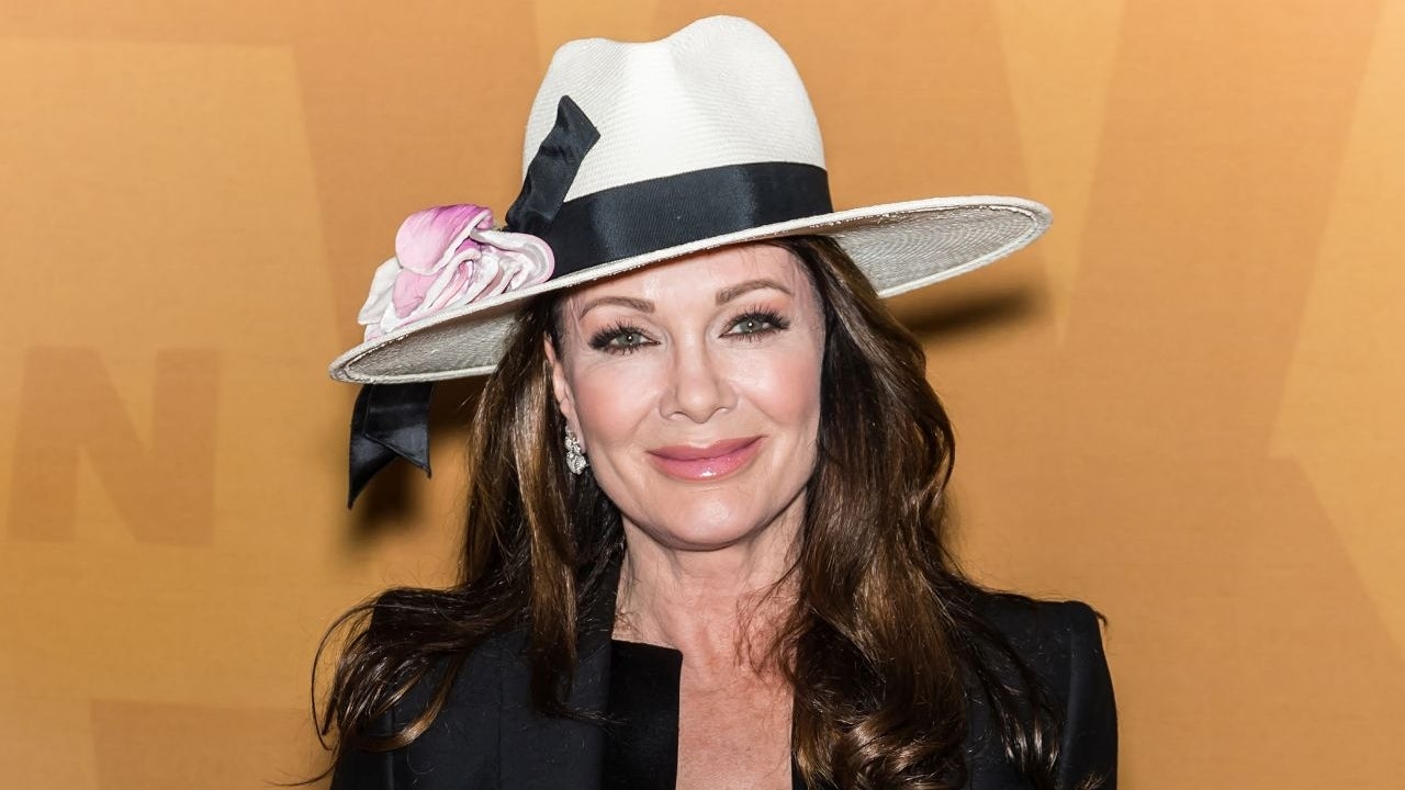 Lisa Vanderpump exits “DWTS” rehersals with a Dolce & Gabbana bag -  PurseBlog