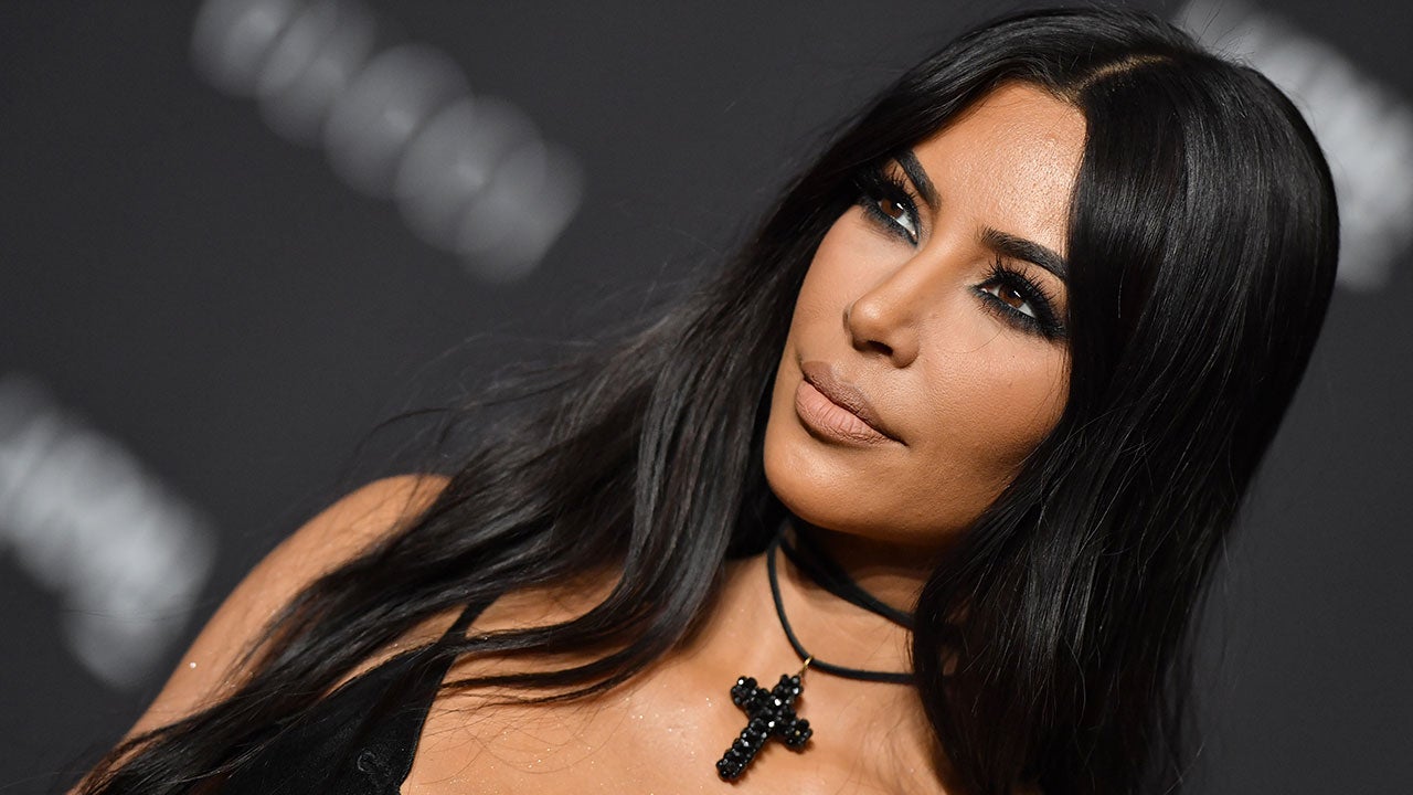 Khloe & Kim Kardashian's Skin-Tight Maxi Dresses: Who Wore It Better? –  Hollywood Life