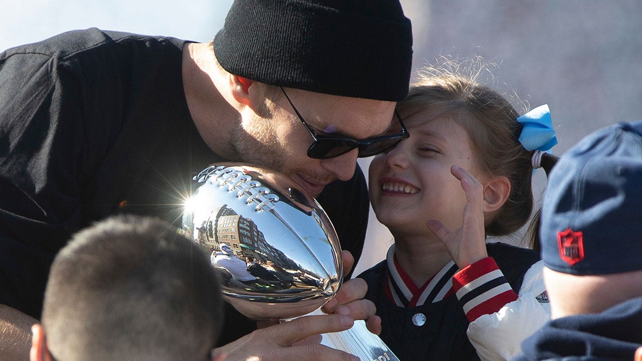 Tom Brady and His Adorable Kids Celebrate Patriots' Win During