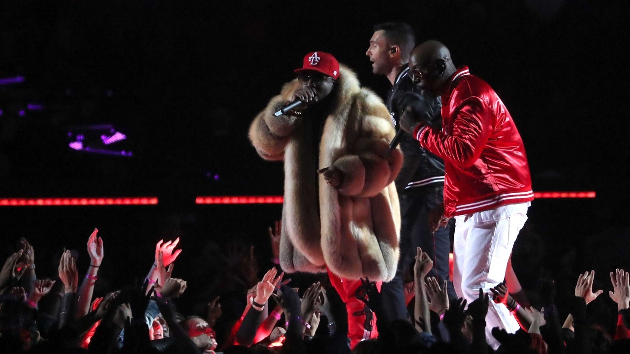 Maroon 5 - Pepsi Super Bowl LIII Halftime Show ft. Travis Scott, Big Boi 