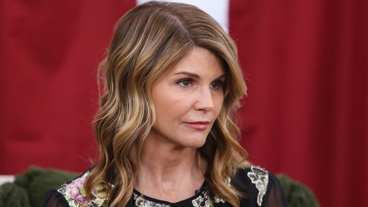 Lori Loughlin In FBI Custody for Alleged Involvement In College Admissions Scam