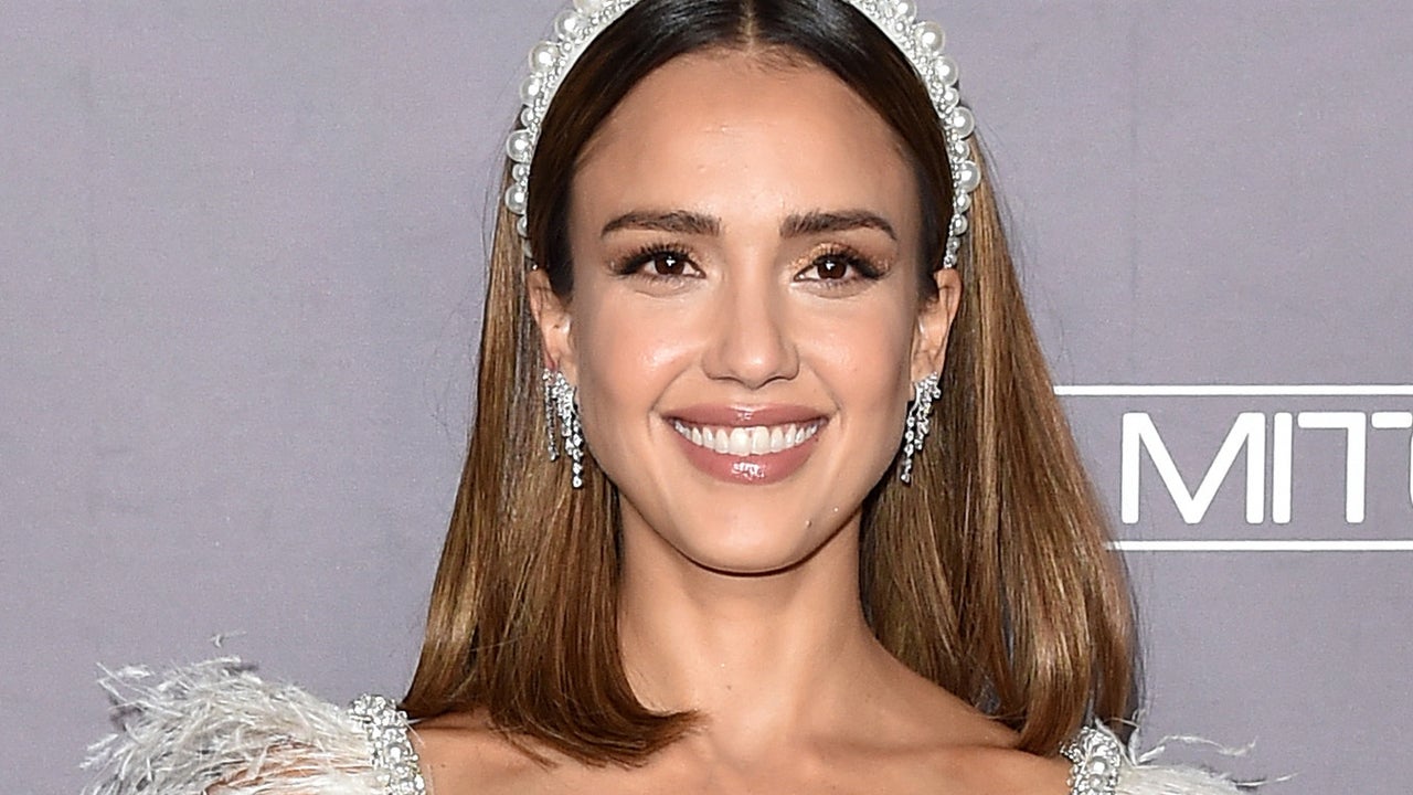 Jessica Alba headband Baby2Baby Gala 2019