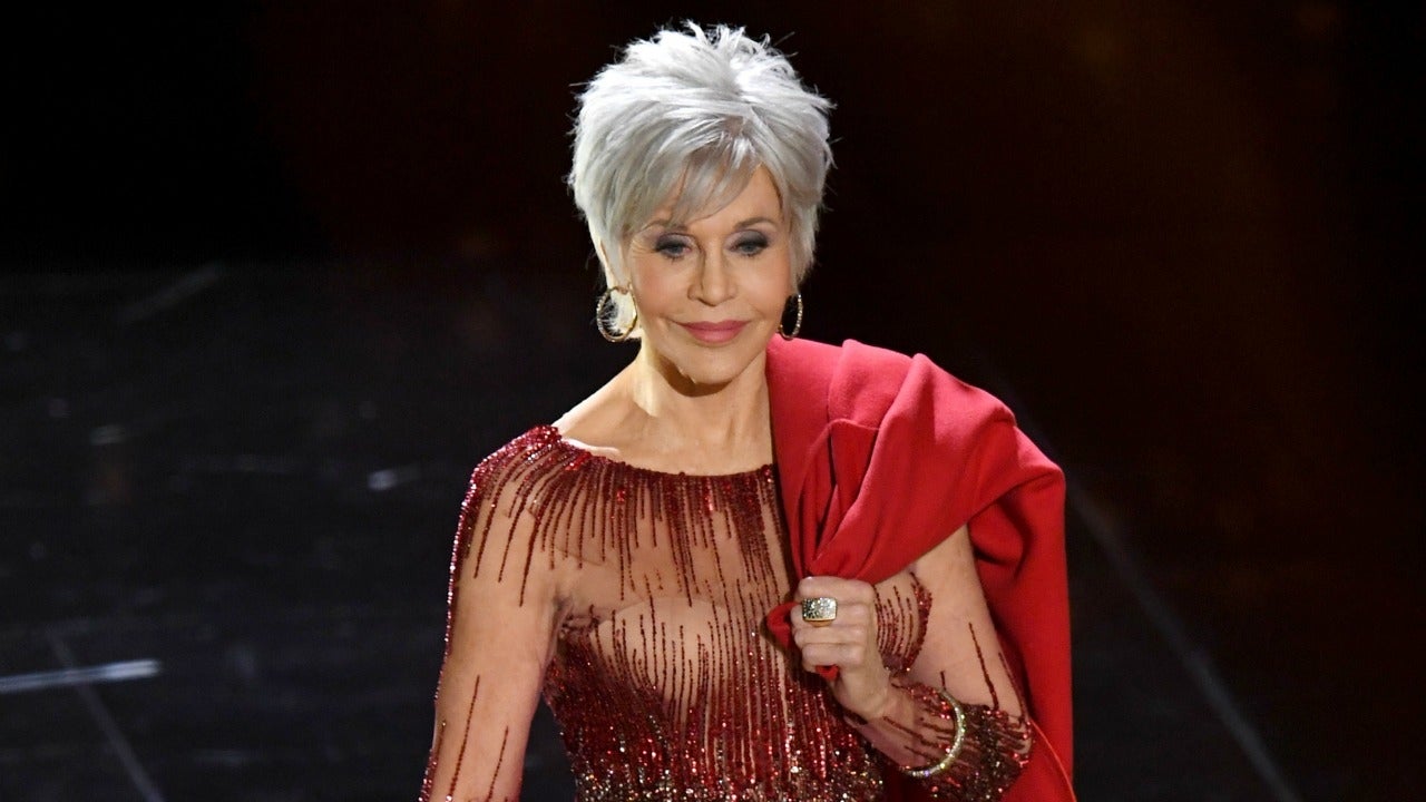 Jane Fonda Says She s Finally Embracing Her Gray Hair Enough