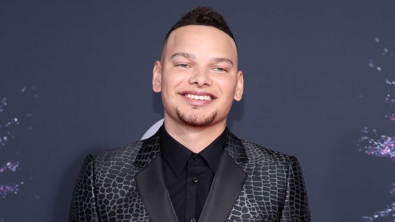 Kane Brown Becomes First Black Solo Artist to Win ACM 'Video of the ...