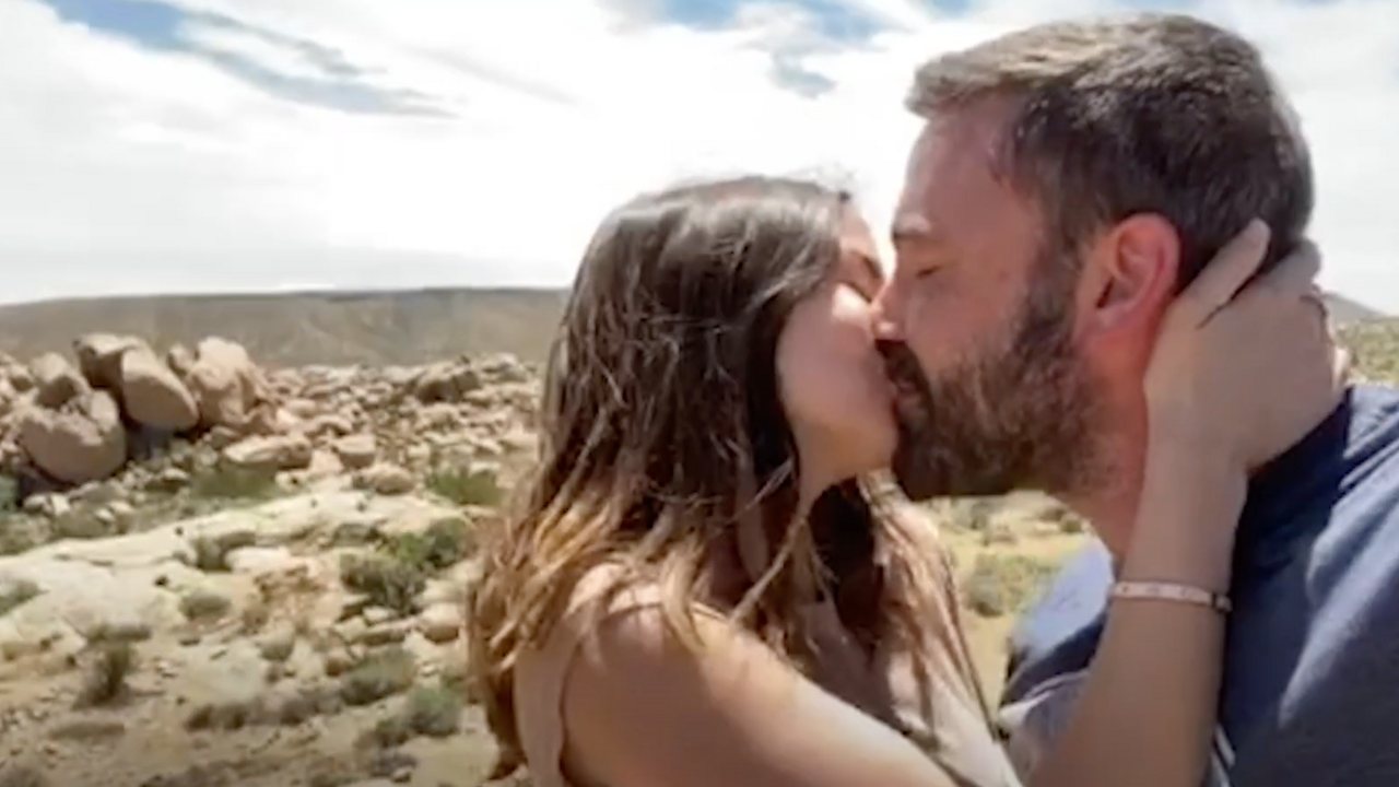 Ben Affleck and Ana de Armas in Residente Music Video