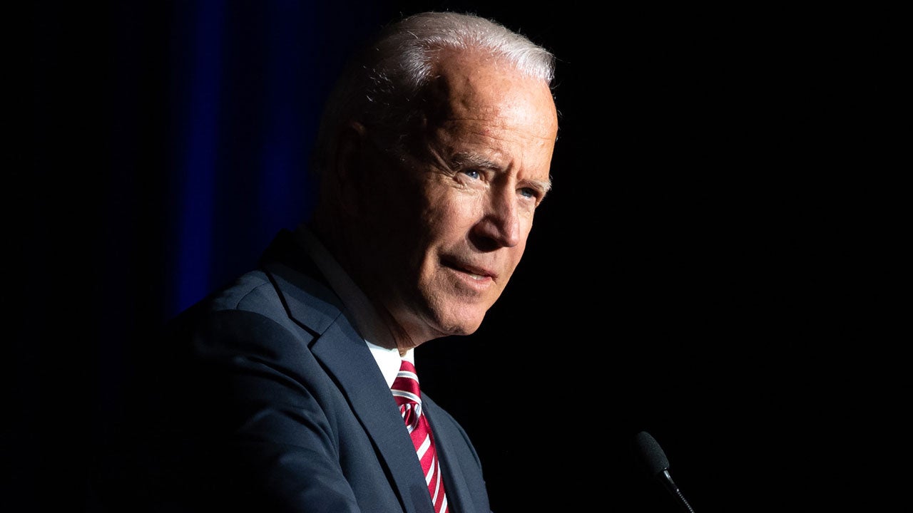 Joe Biden and George Floyd's Family Hold Their Emotional Meeting in a  Black-Owned Houston Restaurant — Family Eats at Another Black Business  After Public Viewing