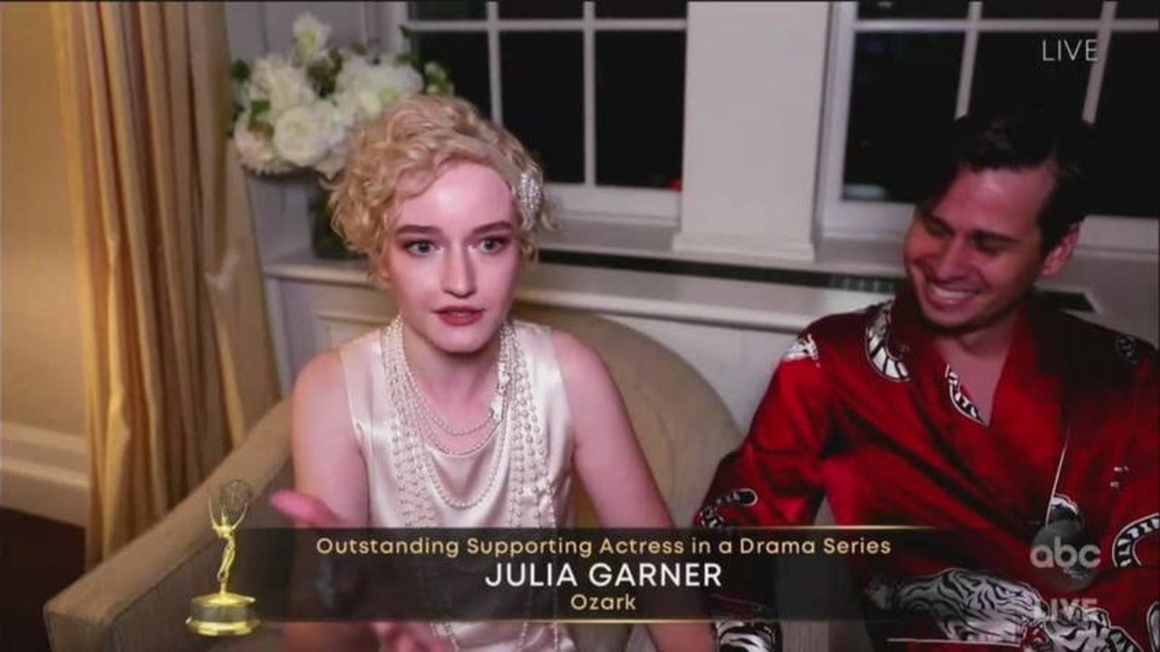 Julia Garner 