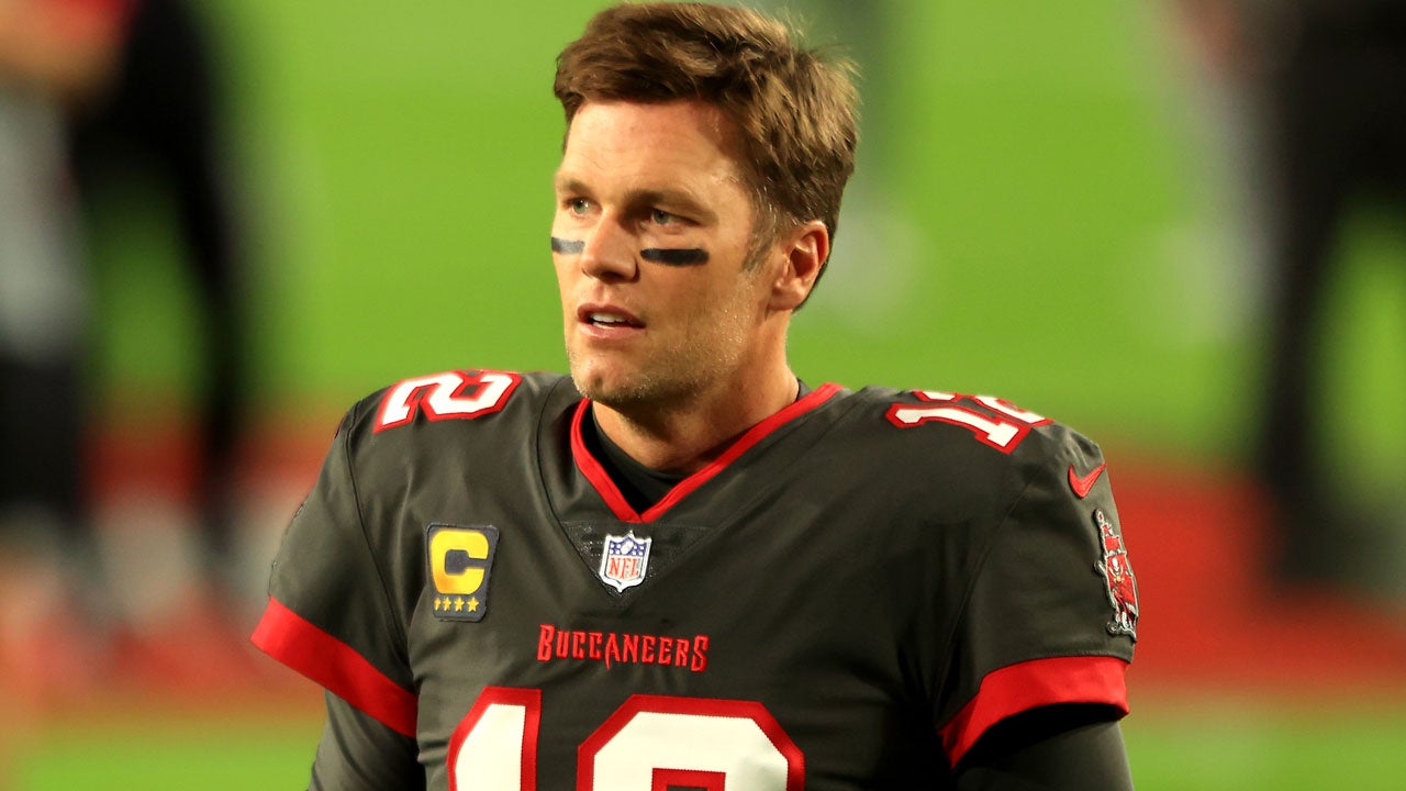 Tom Brady Reacts to Photos in Bucs Uniform