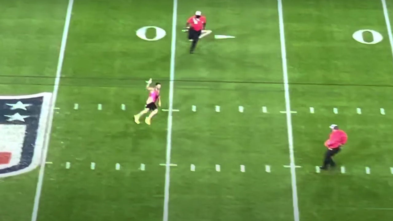 Super Bowl 2021 streaker: Here's video of fan on field getting