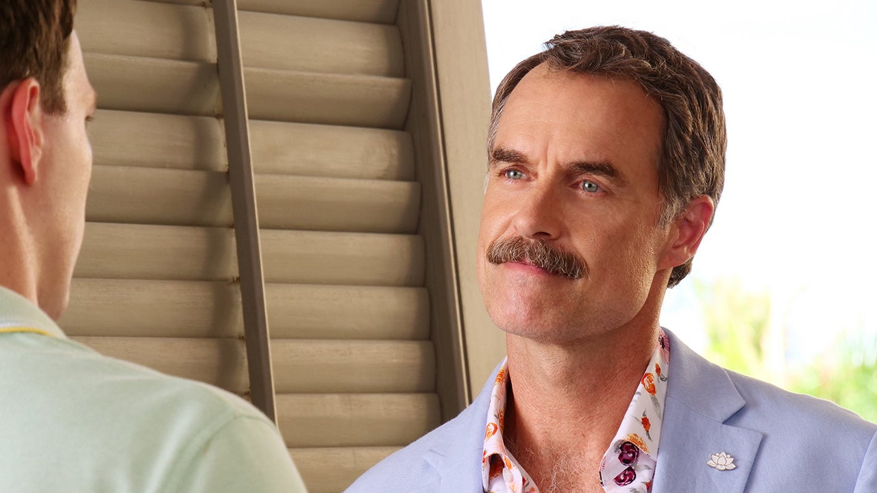 MURRAY BARTLETT IN THE WHITE LOTUS