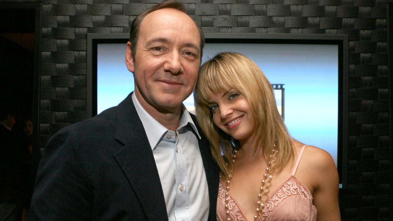 Mena Suvari Reflects On Her Strange Kevin Spacey Encounter While ...