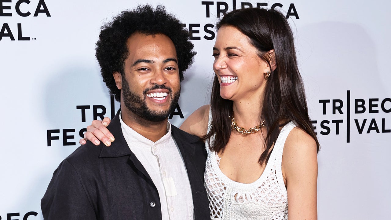 Katie Holmes and Bobby Wooten III Cozy Up to One Another on Red Carpet ...