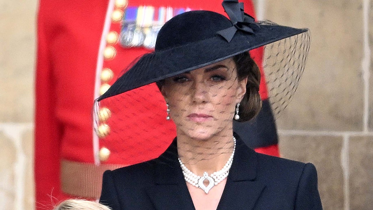 Kate Middleton Attends Queen Elizabeth II's Funeral In Necklace Worn By ...