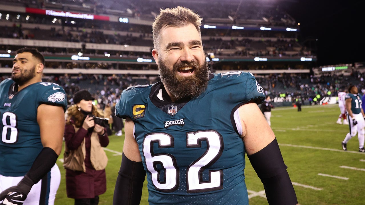 Travis And Jason Kelce's Mother Donna Confirms Who She's Rooting For With  Super Bowl Outfit - IMDb