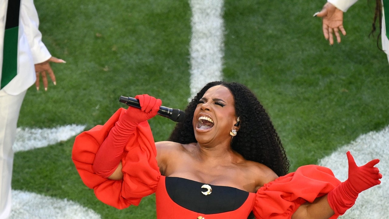 Sheryl Lee Ralph Responds To Haters That She Was Lip-Syncing 'Lift Every  Voice and Sing' At The Super Bowl, News