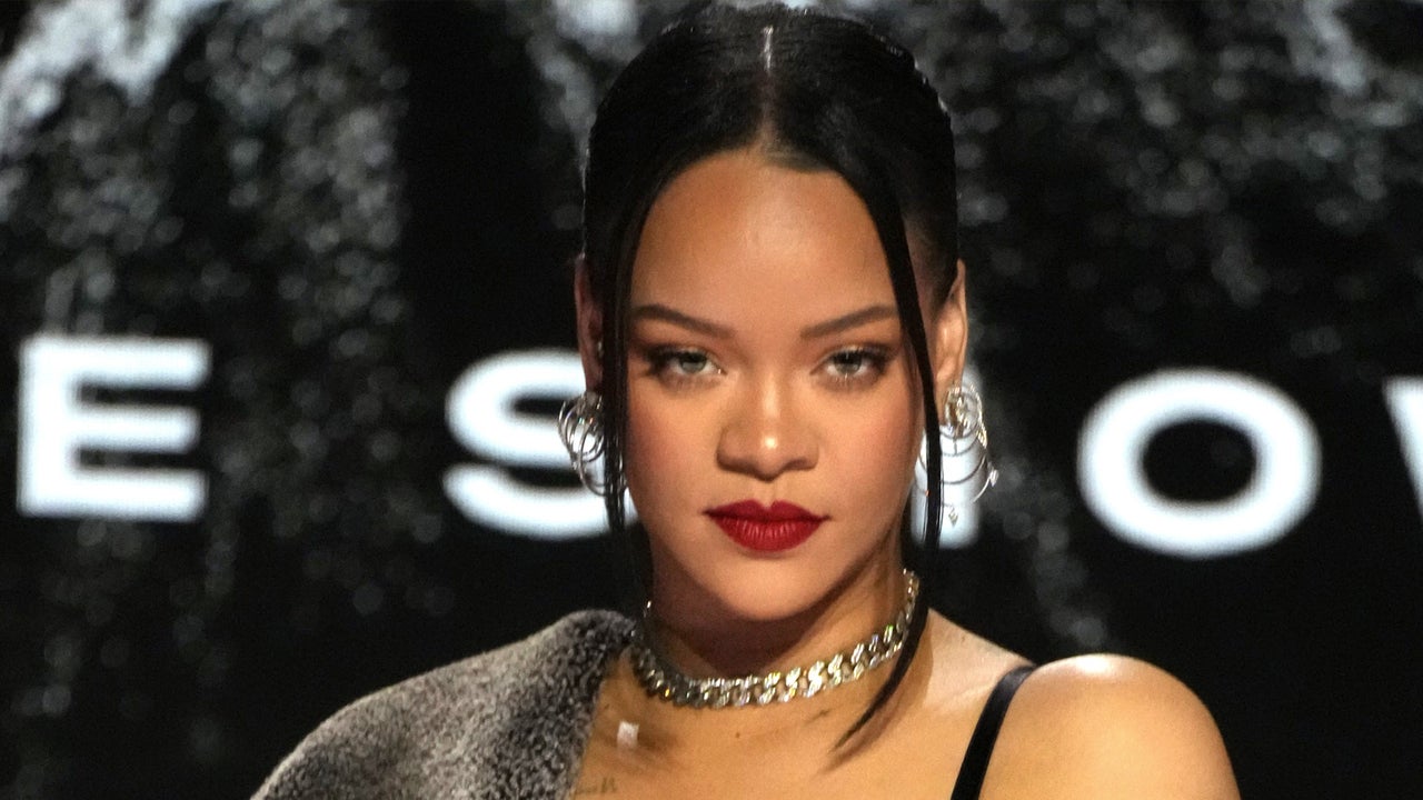 Chris Martin Calls Rihanna 'The Best Singer of All Time' Ahead of Her ...