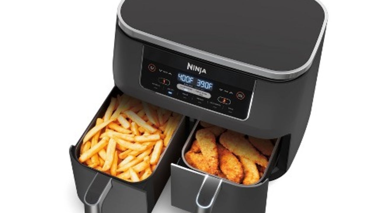 Shoppers rush to buy Ninja Foodi dual zone air fryer now £151 for   Prime Day - OK! Magazine