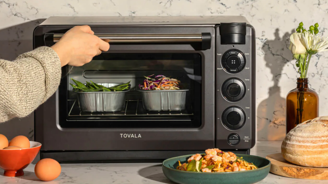 Tovala Smart Oven Air Fryer comes with scan-to-cook technology that meets  precision air fry » Gadget Flow