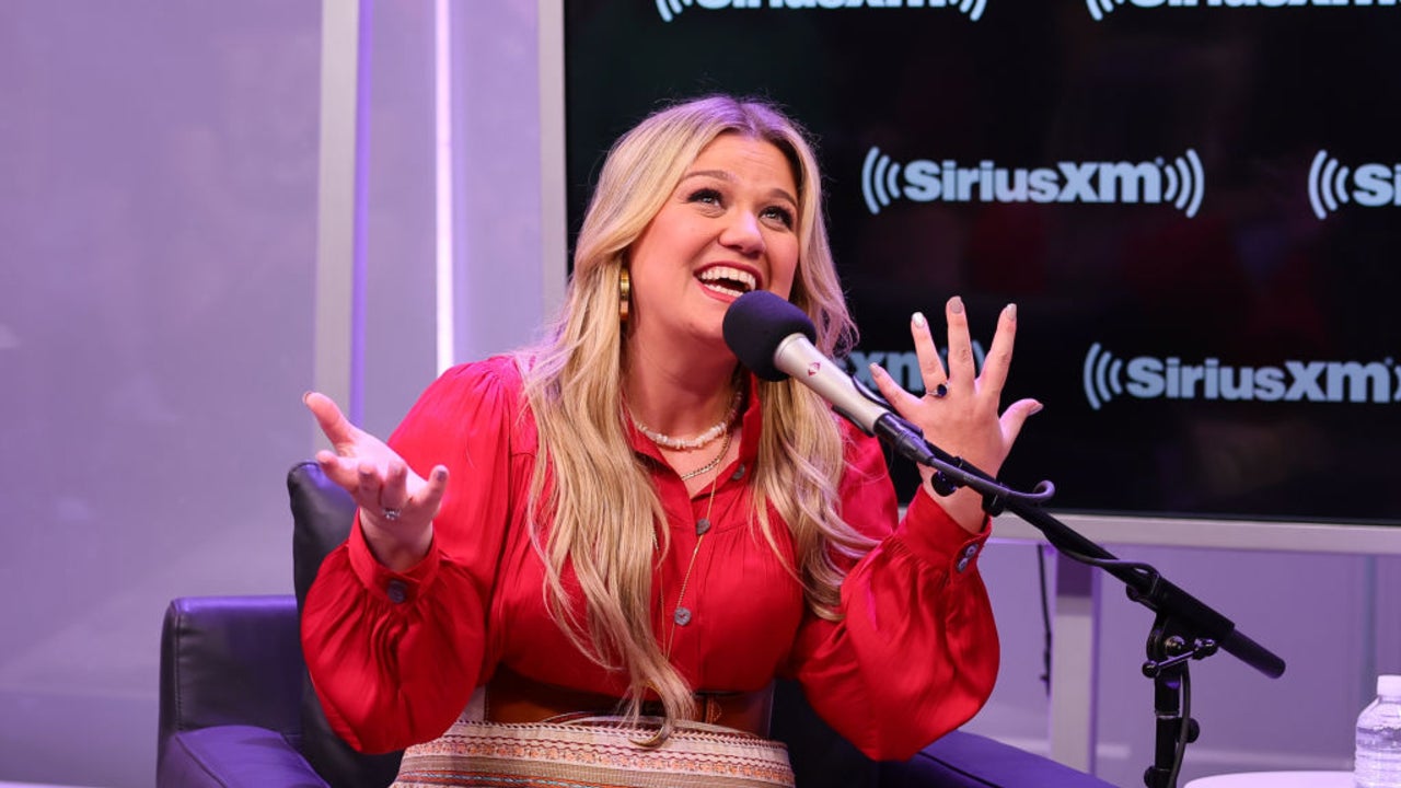 Kelly Clarkson Updates 'Piece By Piece' Lyrics to Seemingly Roast