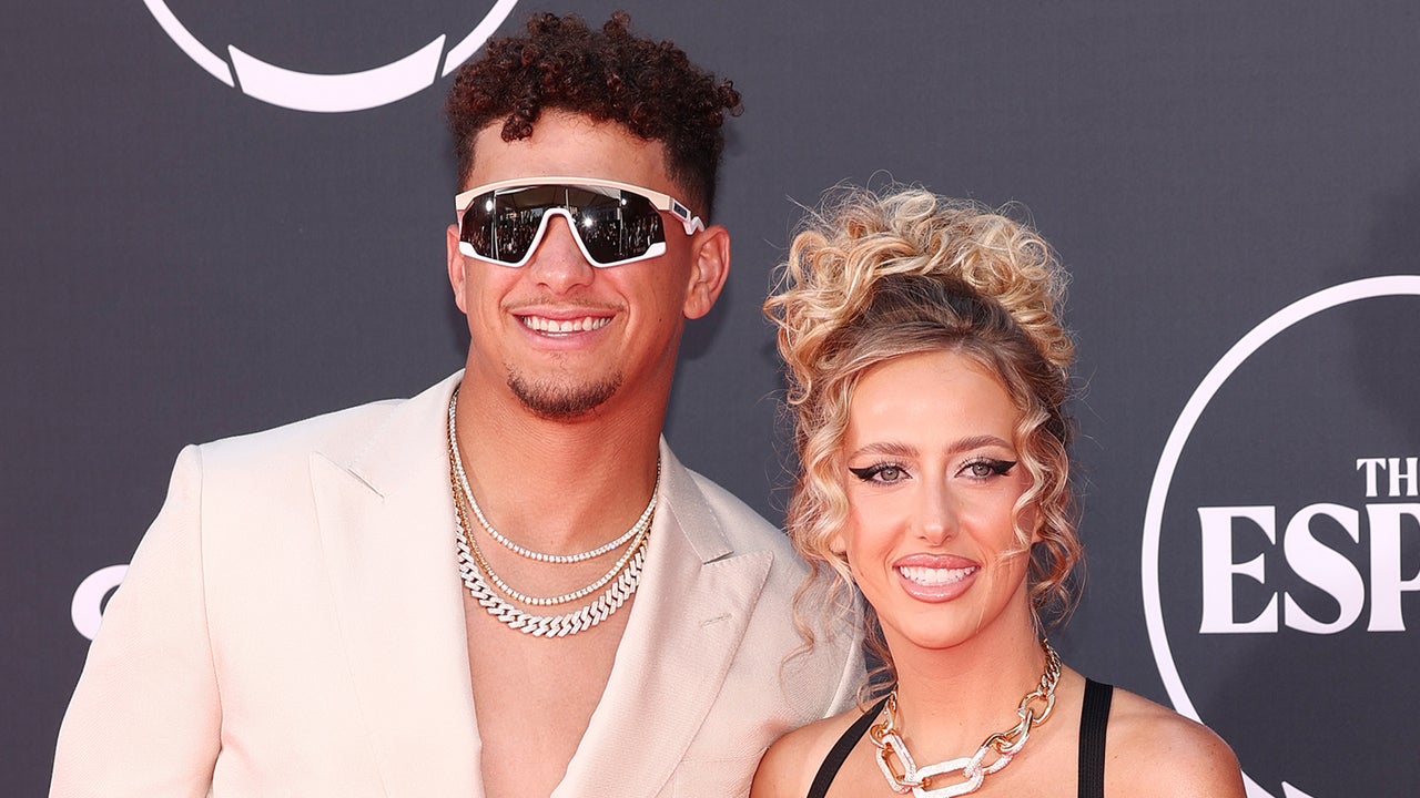 Patrick Mahomes and Wife Brittany Look Stylish on ESPY Awards Red