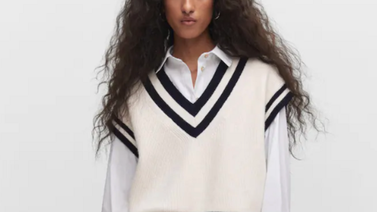 Shop Selena Gomez's cozy Everlane sweater