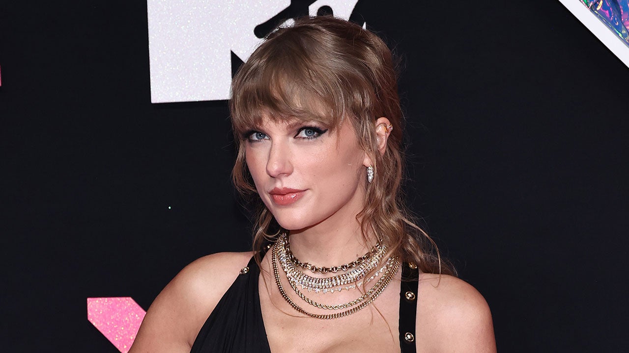 Taylor Swift Is Perfectly Bejeweled on the 2023 MTV Video Music Awards