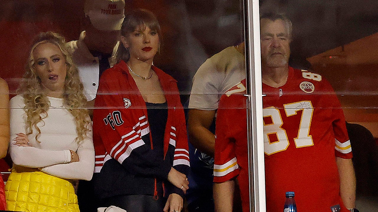 Travis Kelce's Dad Ed Kelce Praises Taylor Swift For An Unseen Moment ...