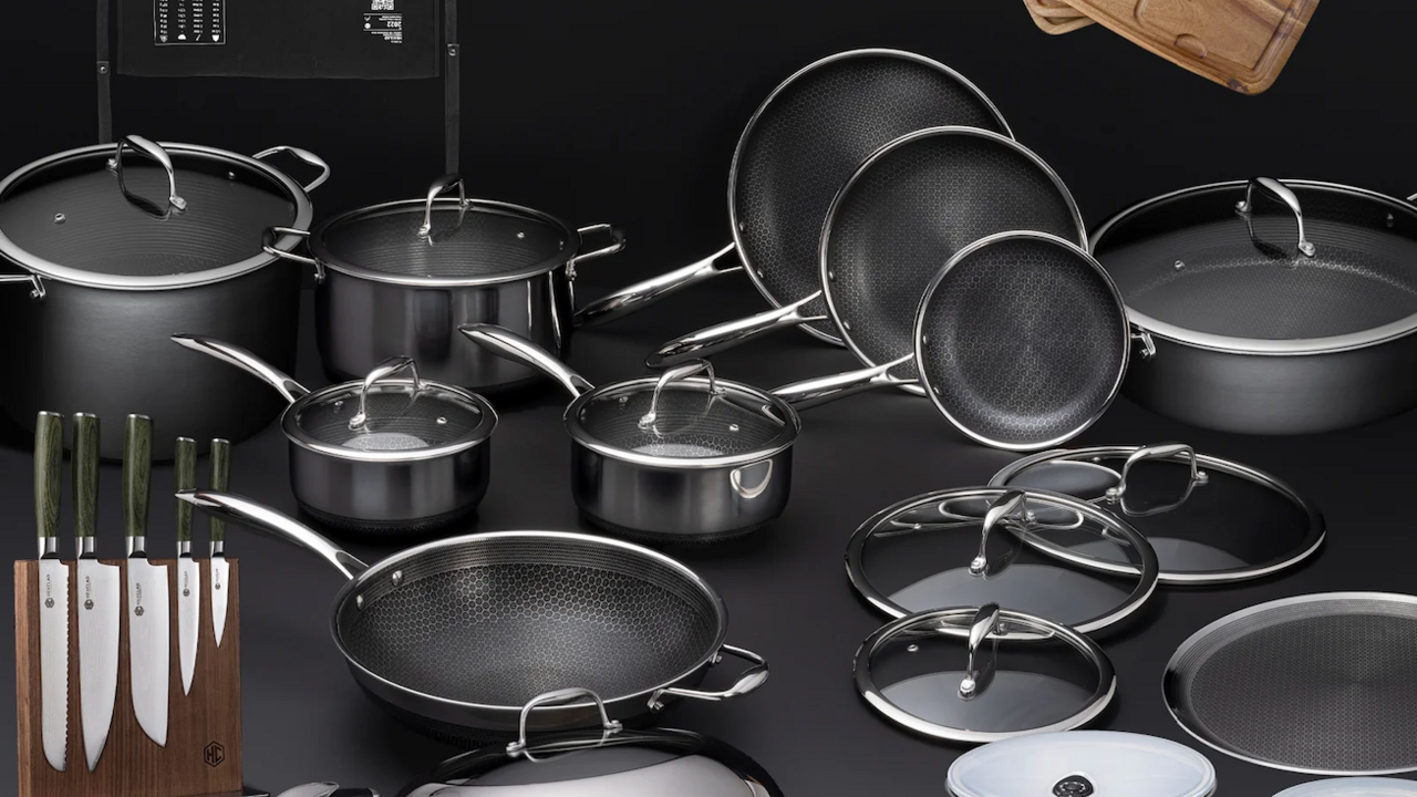 Hexclad Holiday Sale 2023: Save Up to 50% on Gordon Ramsay's Favorite  Cookware