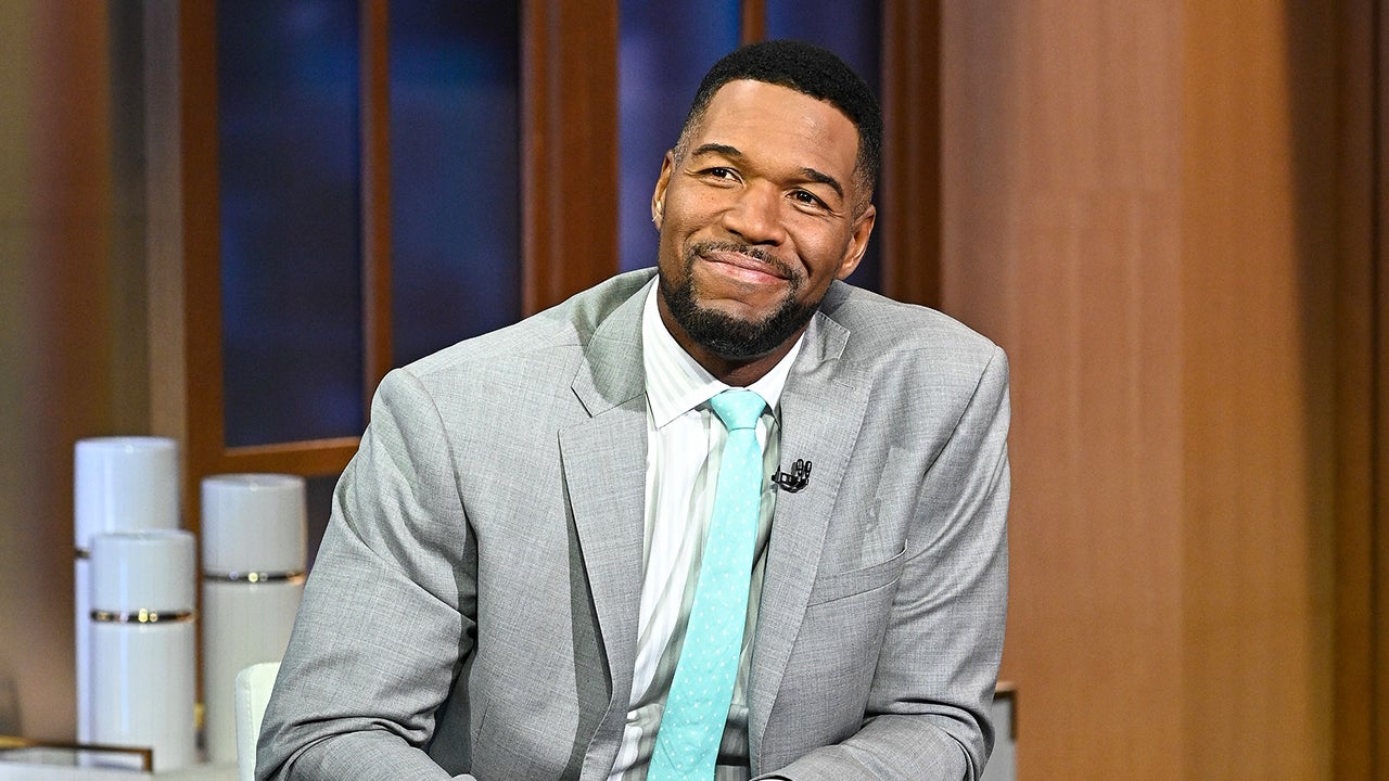 Michael Strahan Returns To 'NFL Sunday' After Two-Week Hiatus, But Is ...