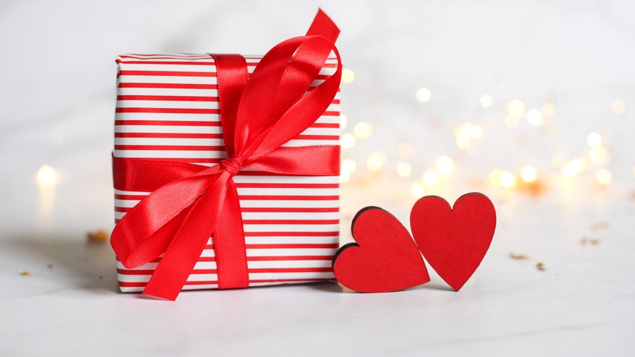 Romantic Valentine's Day gifts for men under $50