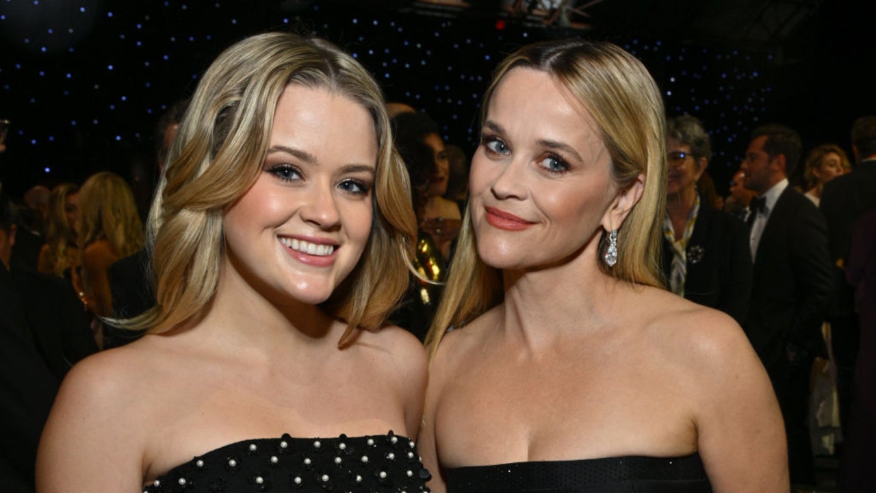 Ava Phillippe and Reese Witherspoon