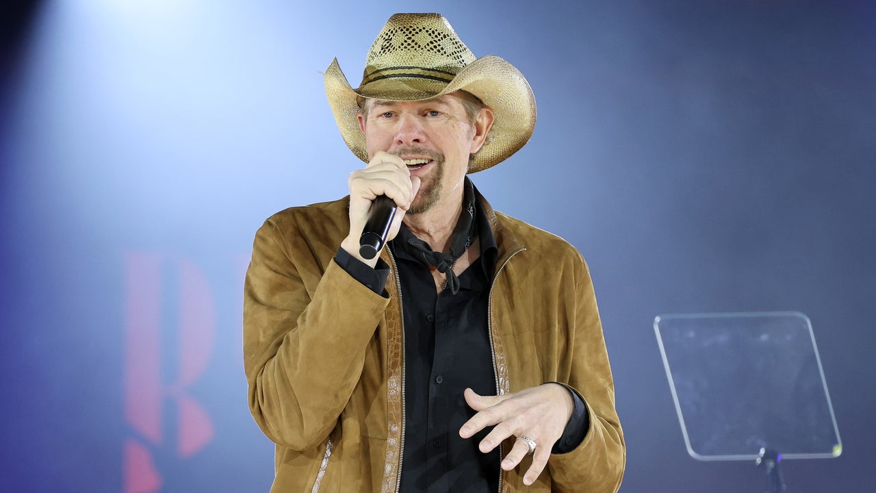 Toby Keith Dead At 62 Jelly Roll Zach Bryan And More Stars Give