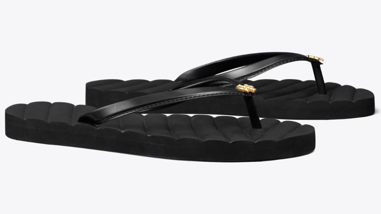 Amazon.com | Tory Burch Women's Black Leather Jewel Slides Thong Sandals  (6.5, numeric_6_point_5) | Flip-Flops