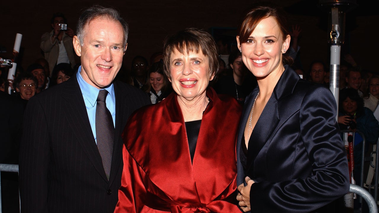 Jennifer Garner Mourns Death Of Dad William At 85: He 'Passed ...