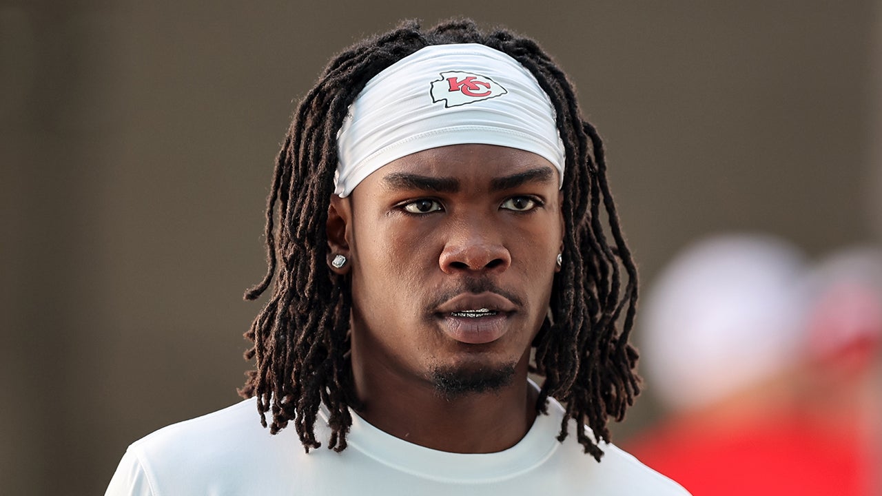 Rashee Rice of the Kansas City Chiefs warms up prior to the game against the Jacksonville Jaguars at EverBank Field on September 17, 2023 in Jacksonville, Florida. 