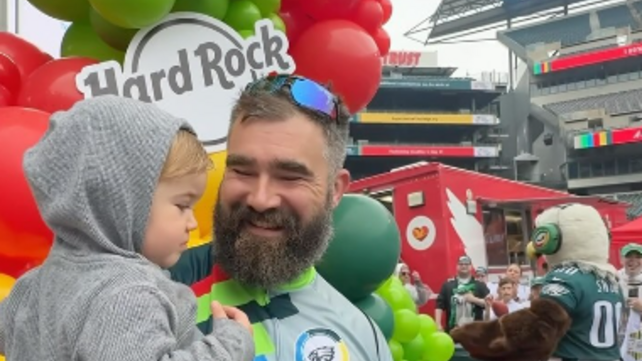 Jason Kelce with his youngest daughter, Bennett.