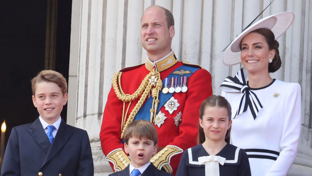 Kate Middleton Joins Her Family On Buckingham Palace Balcony At ...