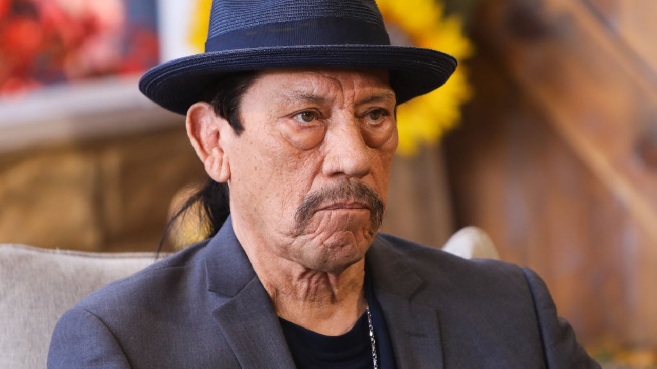 Danny Trejo Participa en Pelea de Desfile del Cuatro de Julio