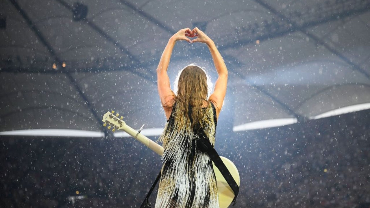 Taylor Swift Performs in the Rain During Hamburg Eras Tour Show