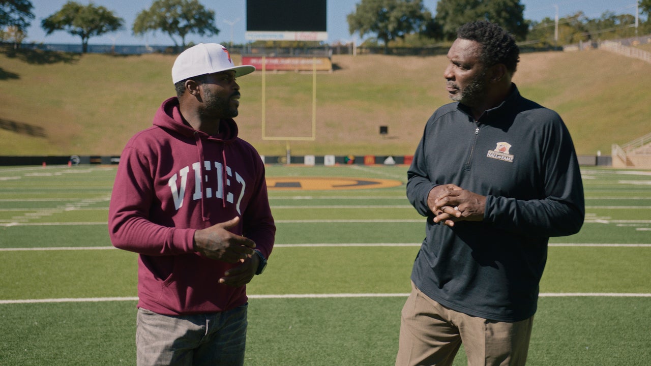 How to Watch ‘Evolution of the Black Quarterback’ With Michael Vick Online — Streaming Now